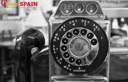 Last telephone booth in Barcelona to be preserved